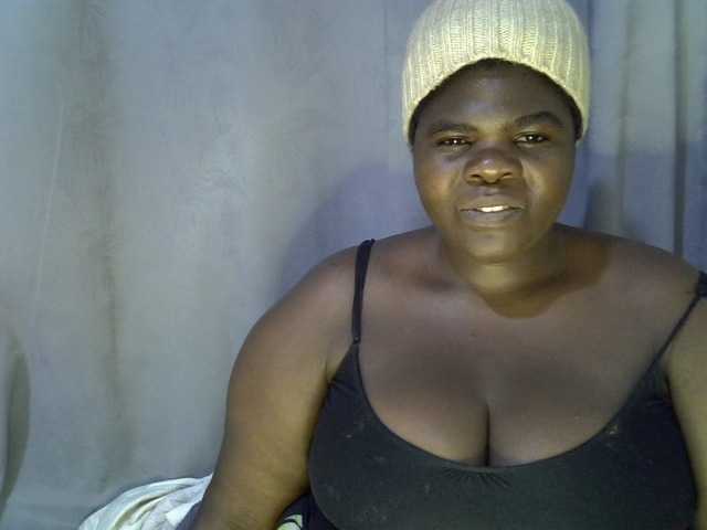Bbwebonyw254 live cam on BongaCams