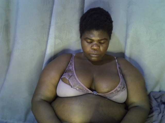 Bbwebonyw254 live cam on BongaCams
