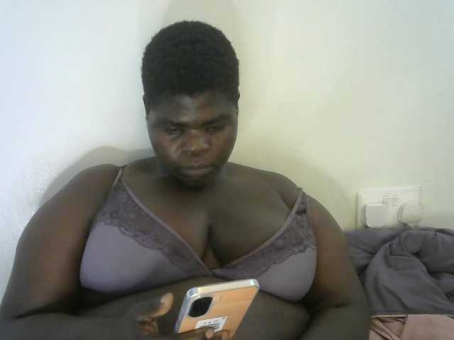Bbwebonyw254 live cam on BongaCams