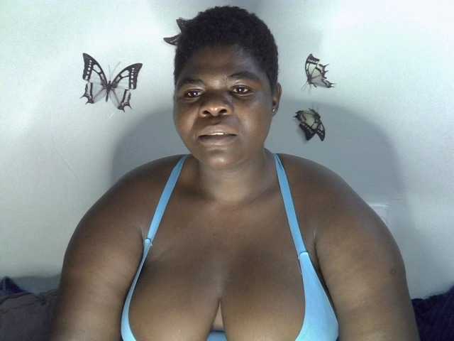 Bbwebonyw254 live cam on BongaCams