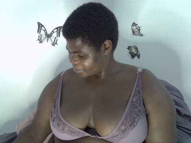 Bbwebonyw254 live cam