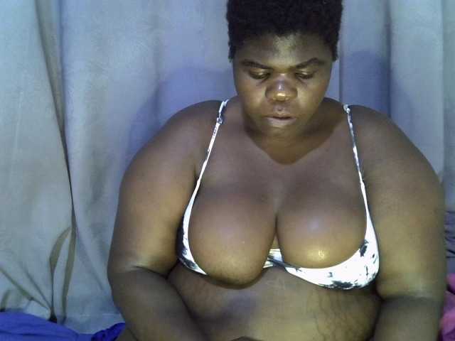 Bbwebonyw254 live cam on BongaCams