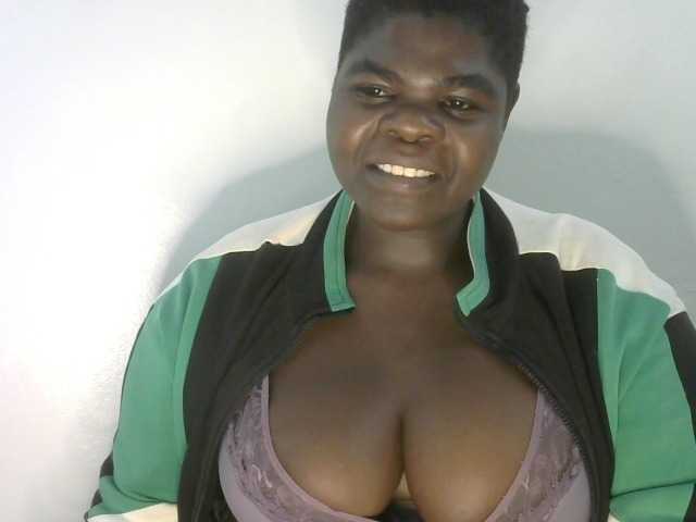 Bbwebonyw254 live cam on BongaCams