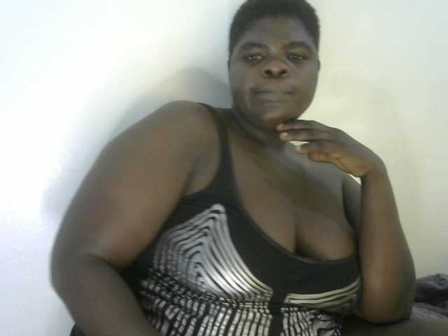 Bbwebonyw254 live cam on BongaCams