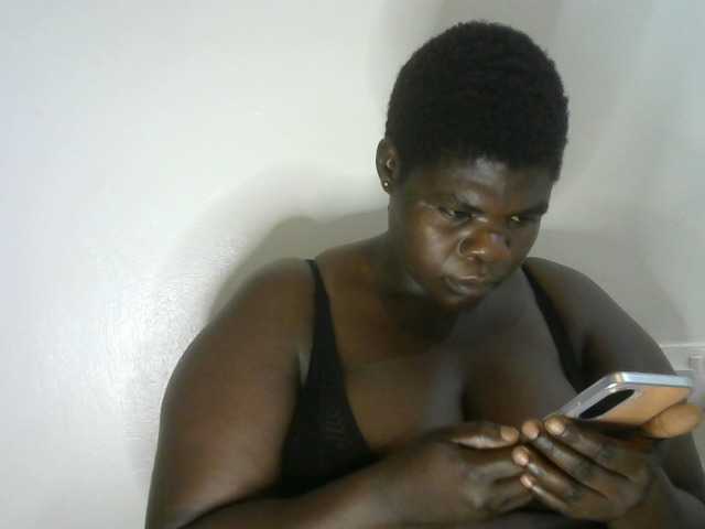 Bbwebonyw254 live cam on BongaCams