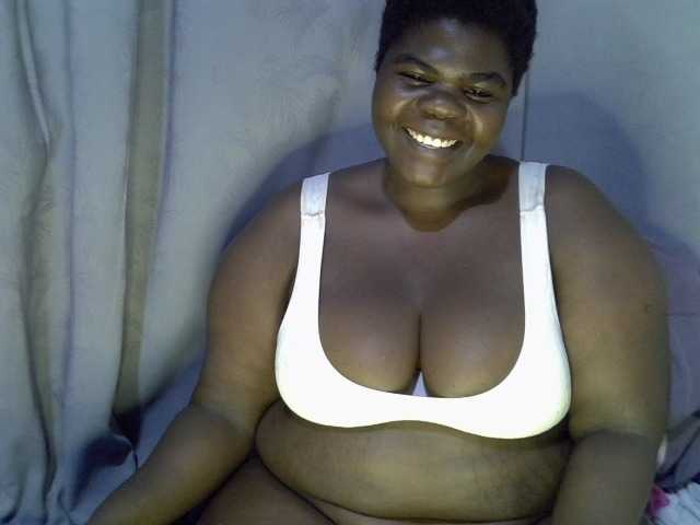 Bbwebonyw254 live cam on BongaCams