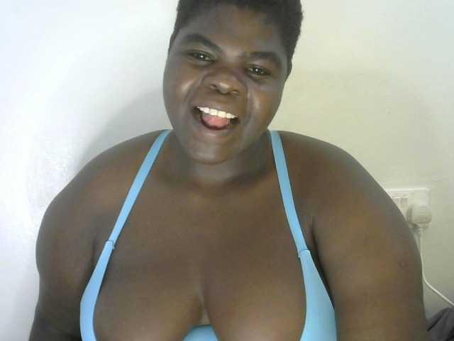 Bbwebonyw254 live cam on BongaCams