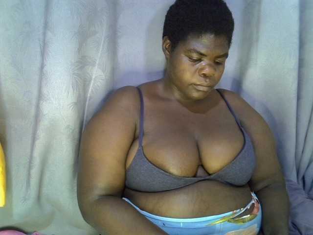 Bbwebonyw254 live cam on BongaCams