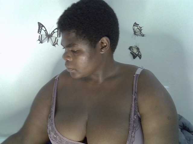 Bbwebonyw254 live cam