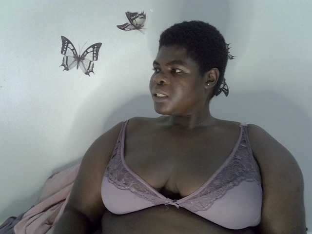 Bbwebonyw254 live cam