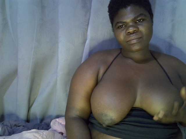Bbwebonyw254, en directo ahora en BongaCams
