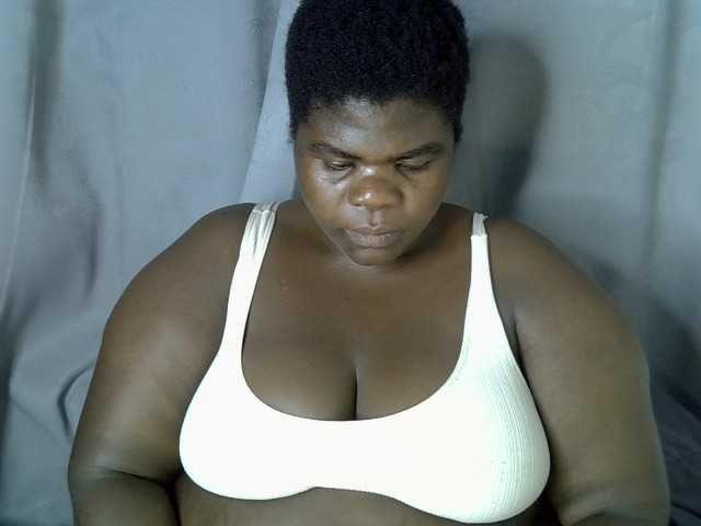 Bbwebonyw254 live cam on BongaCams