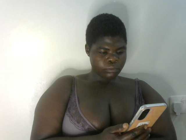 Bbwebonyw254 live cam on BongaCams