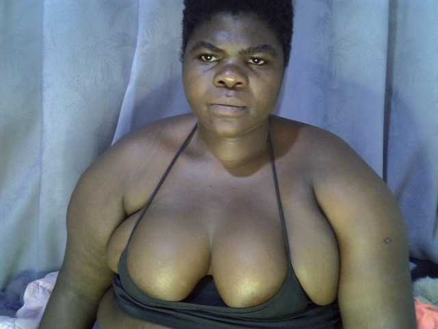 Bbwebonyw254, en directo ahora en BongaCams
