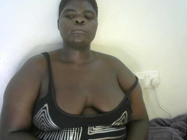 Bbwebonyw254 live cam on BongaCams