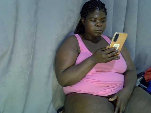 Bbwebonyw254 live cam on BongaCams