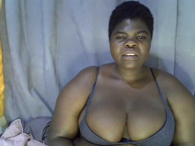 Bbwebonyw254 live cam on BongaCams