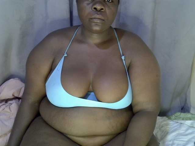 Bbwebonyw254 live cam on BongaCams