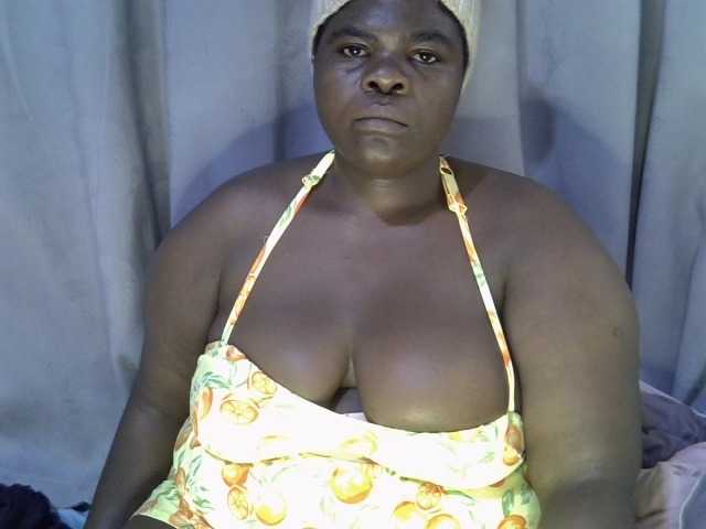 Bbwebonyw254 live cam on BongaCams