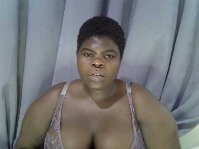 Bbwebonyw254 live cam on BongaCams