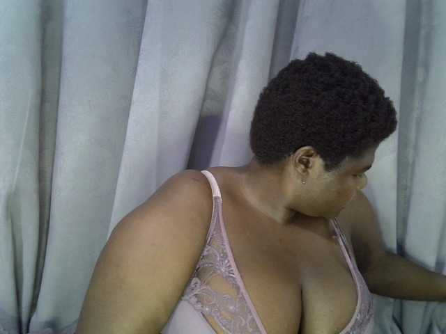 Bbwebonyw254 live cam preview
