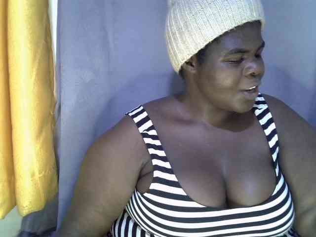 Bbwebonyw254's webcam live show
