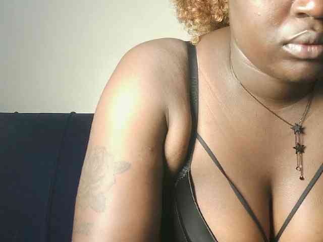 Hot-sexy-beauty webcam