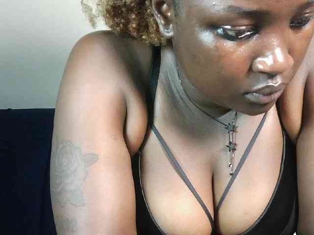 Hot-sexy-beauty webcam