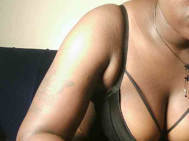 Hot-sexy-beauty webcam