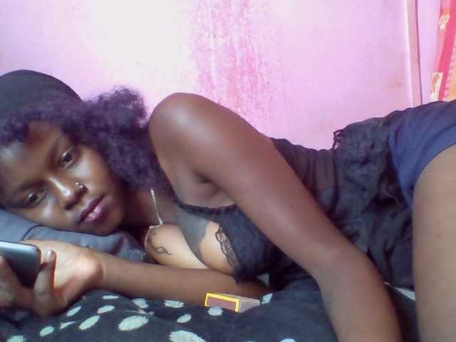 Nastytess live cam on BongaCams