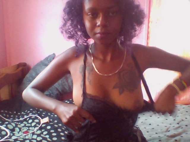 Nastytess live cam on BongaCams