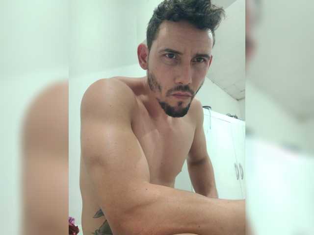 Felipe-92 live webcam show