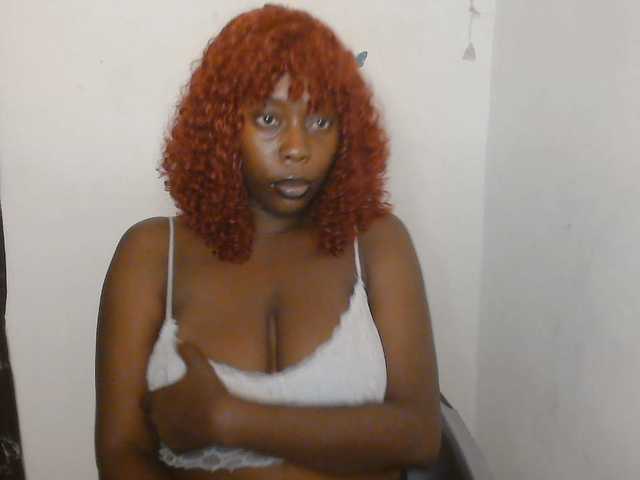 Strip-me-naked live cam on BongaCams