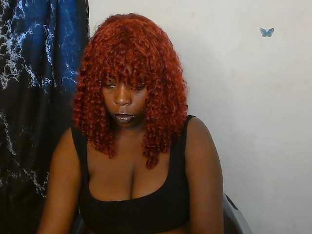 Strip-me-naked live cam on BongaCams