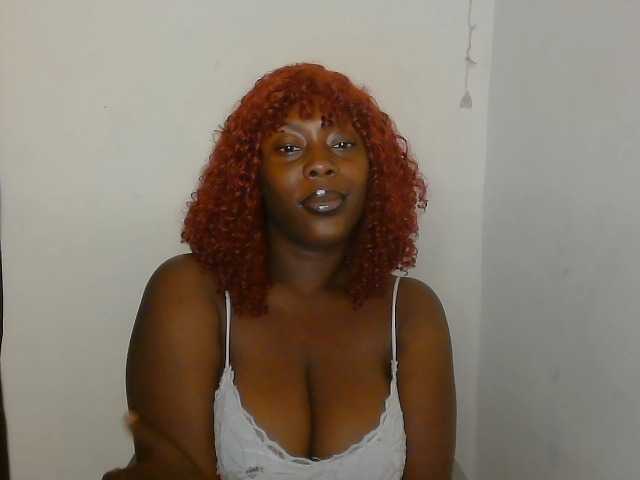 Strip-me-naked live cam on BongaCams