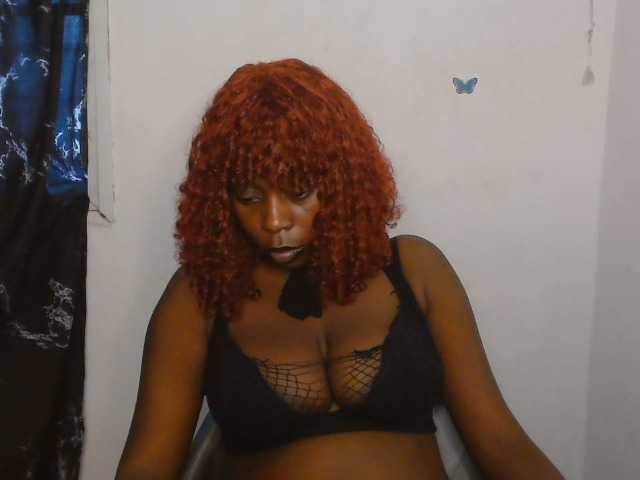 Strip-me-naked live cam on BongaCams