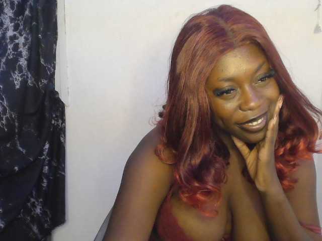 Strip-me-naked live cam on BongaCams