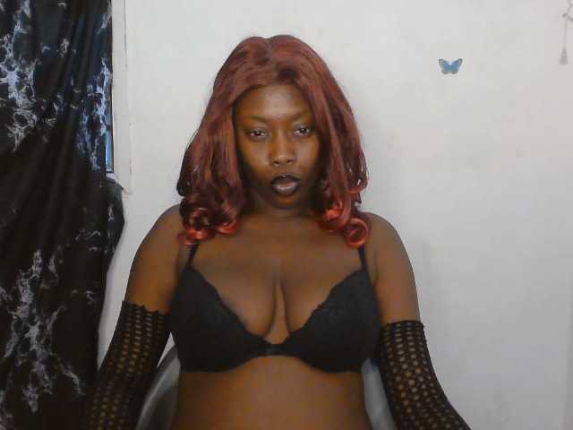 Strip-me-naked live cam on BongaCams