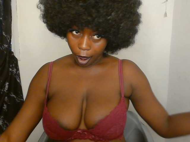 Strip-me-naked live cam on BongaCams