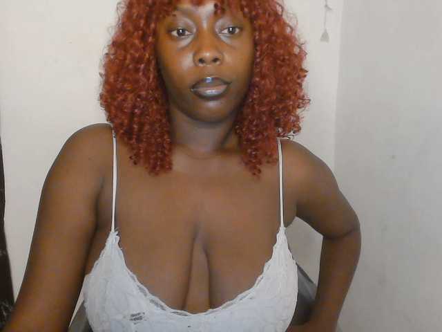 Strip-me-naked live cam on BongaCams