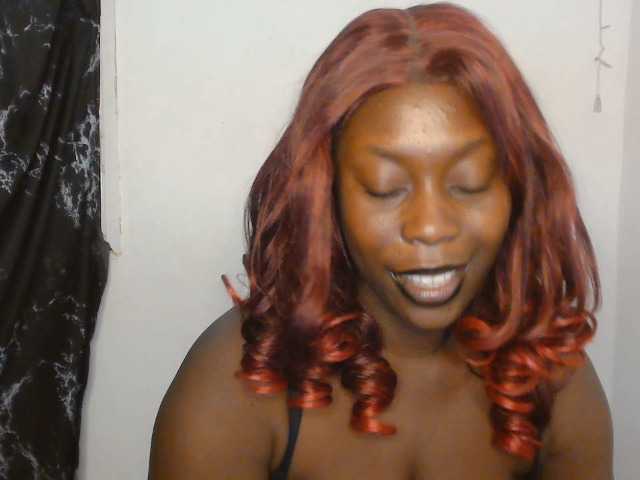 Strip-me-naked live cam on BongaCams