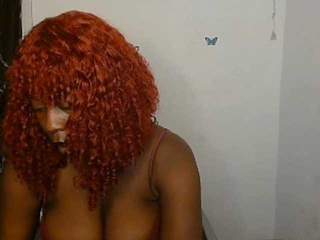 Strip-me-naked live cam on BongaCams
