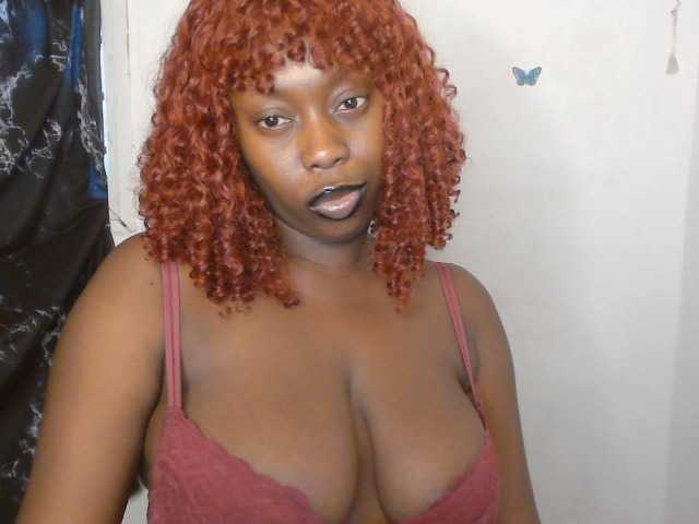 Strip-me-naked live cam on BongaCams