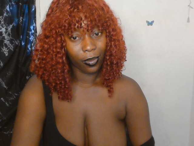 Strip-me-naked live cam on BongaCams