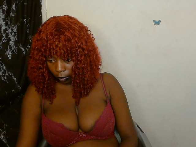 Strip-me-naked live cam on BongaCams