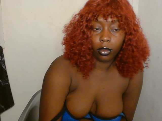 Strip-me-naked live cam on BongaCams