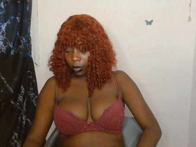 Strip-me-naked live cam on BongaCams