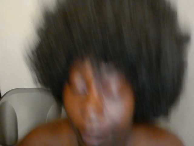 Strip-me-naked live cam on BongaCams