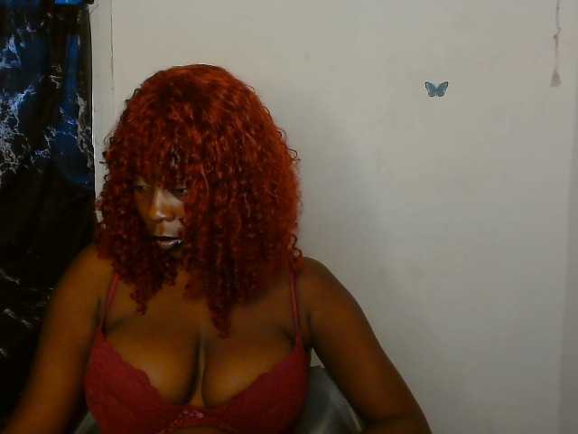 Strip-me-naked live webcam show