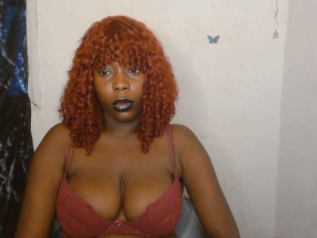 Strip-me-naked live cam on BongaCams